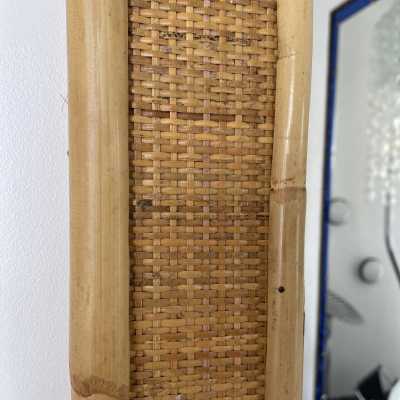 Hollywood Regency style wall mirror, Mid-Century Modern style, beautiful blend of bamboo, rattan and raffia, made by the Dal Vera manufacturer. Famous designers include Renato Zevi, Romeo Rega, Maison Jansen, Willy Rizzo and Mario Sabot.