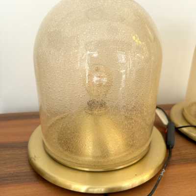 Pair of Space Age style table or bedside lamps in brass and gilded bubbled Murano glass by F. Fabbian. Famous designs by: Carlo Aldo Nason for Mazzega, Venini, Vistosi, La Murrina, Poliarte, Stilnovo, Arteluce, Arredoluce, Angelo Brotto for Esperia, Fontana Arte and Cristal Art.
