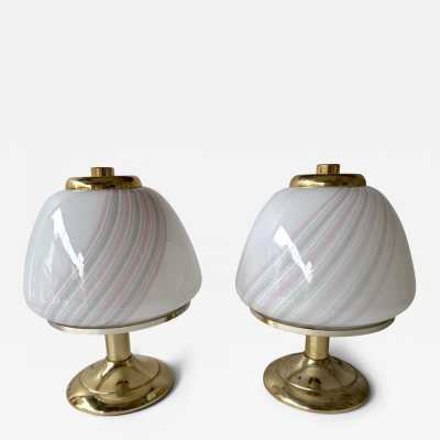 Pair of Space Age style mushroom table or bedside lamps in brass and Murano glass by F. Fabbian. Famous designs by: Mazzega, Venini, Vistosi, La Murrina, Poliarte, Stilnovo, Arteluce, Arredoluce, Angelo Brotto for Esperia, Fontana Arte and Cristal Art.