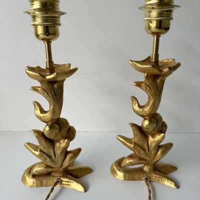 Pair of gilt-metal, bronze-style table or bedside lamps by Mathias for Fondica. Signed Mathias. Famous artists who worked for the manufacturer include Nicolas Dewael, Stéphane Galerneau, and Pierre Casenove. Styles: Garouste and Bonetti, Giacometti, Maison Jansen, Baguès, Charles, Hollywood Regency, Brutalism, Mid-Century Modern.