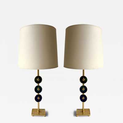 Pair of table or bedside lamps in gilded bronze-effect metal and enamel by Nicolas Dewael for Fondica. Signed Dewael. Famous artists who worked for the manufacturer, such as Pierre Casenove, Stéphane Galerneau and Mathias. Styles: Garouste and Bonetti, Giacometti, Maison Jansen, Baguès, Charles, Hollywood Regency, Mid-Century Modern and Brutalist style.