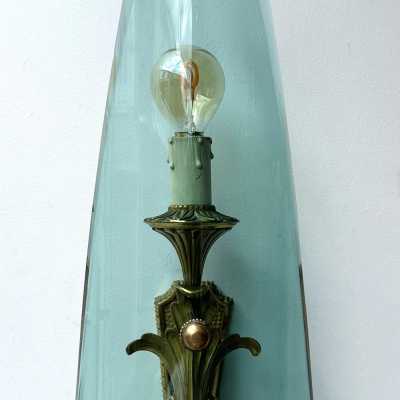 Mid-century modernist wall sconces, glass and gilded bronze lighting sconces. In the atmosphere of Pietro Chiesa for the Italian design factory Fontana Arte. Famous designs like Reggiani, Sciolari, Francesco Buzzi Ceriani, Angelo Brotto for Esperia, Aldo Carlo Nason for Mazzega, Venini, Vistosi, La Murrina, Toni Zuccheri, Fontana Arte, Artemide, Arteluce, Arredoluce, Luigi Caccia Dominioni, Stilnovo.