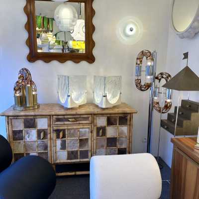 Pair of Mid-Century Modern Space Age table lamps in opalescent sky blue textured Murano glass blade and white lacquered metal base by the Leucos factory. Famous Italian design like Venini, Vistosi, La Murrina, Aldo Carlo Nason for Mazzega, Stilnovo, Joe Colombo, Arteluce, Arredoluce, Lumi, Luci, Rggiani, Sciolari, Werner Pantone, Luigi Colani, Raak, Angelo Lelii, Angelo Brotto, Esperia, Francesco Bocola, Superstudio, Enrico Tronconi, Mario Bellini, Harvey Guzzini, Luigi Massoni, Martinelli, P