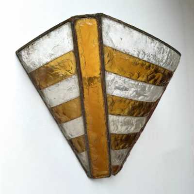 Mid-century wall sconces in hammered glass and wrought iron, with a gold and copper patina, in the brutalist style, made by the Italian manufacturer Longobard, a competitor of Biancardi Jordan in Verona and Poliarte in the 1970s. Famous designers, such as Carlo Aldo Nason for Mazzega Murano, Venini, Vistosi, La Murrina, Esperia and Angelo Brotto.