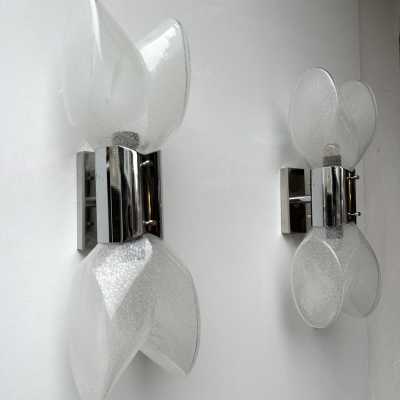 Pair of Mid-Century Modern Space Age chrome metal wall sconces by Aldo Nason for the Mazzega factory. Bubble blown Murano glass. Famous manufactory like Venini, Vistosi, La Murrina, Seguso, Carlo Nason, Poliarte, Esperia, Angelo Brotto, Stilnovo, Arteluce, Arredoluce, Artemide, Pierre Cardin, Lumi, Luci, Raak, Angelo Lelii, Francesco Bocola, Superstudio, Enrico Tronconi, Mario Bellini, Harvey Guzzini, Luigi Massoni, Martinelli, Fabio Lenci, Gio Ponti.