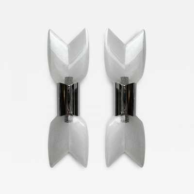 Pair of Mid-Century Modern Space Age chrome metal wall sconces by Aldo Nason for the Mazzega factory. Bubble blown Murano glass. Famous manufactory like Venini, Vistosi, La Murrina, Seguso, Carlo Nason, Poliarte, Esperia, Angelo Brotto, Stilnovo, Arteluce, Arredoluce, Artemide, Pierre Cardin, Lumi, Luci, Raak, Angelo Lelii, Francesco Bocola, Superstudio, Enrico Tronconi, Mario Bellini, Harvey Guzzini, Luigi Massoni, Martinelli, Fabio Lenci, Gio Ponti.
