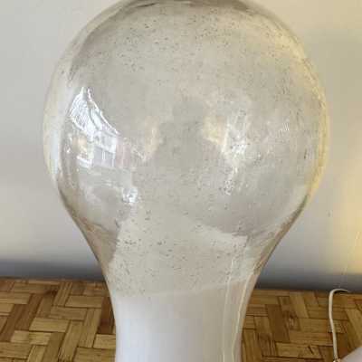 Pair or set of 2 Mid-Century Modern Space Age table or bedside lamps from the Mazzega factory. Design attributed to Carlo Nason, brass and blown Murano glass. Famous manufactory such as Venini, Vistosi, La Murrina, Seguso, Carlo Aldo Nason, Poliarte, Esperia, Angelo Brotto, Stilnovo, Arteluce, Arredoluce, Artemide, Pierre Cardin, Lumi, Luci, Raak, Angelo Lelii, Francesco Bocola, Superstudio, Enrico Tronconi, Mario Bellini, Harvey Guzzini, Luigi Massoni, Martinelli, Fabio Lenci, Gio Ponti.