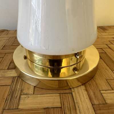 Pair or set of 2 Mid-Century Modern Space Age table or bedside lamps from the Mazzega factory. Design attributed to Carlo Nason, brass and blown Murano glass. Famous manufactory such as Venini, Vistosi, La Murrina, Seguso, Carlo Aldo Nason, Poliarte, Esperia, Angelo Brotto, Stilnovo, Arteluce, Arredoluce, Artemide, Pierre Cardin, Lumi, Luci, Raak, Angelo Lelii, Francesco Bocola, Superstudio, Enrico Tronconi, Mario Bellini, Harvey Guzzini, Luigi Massoni, Martinelli, Fabio Lenci, Gio Ponti.