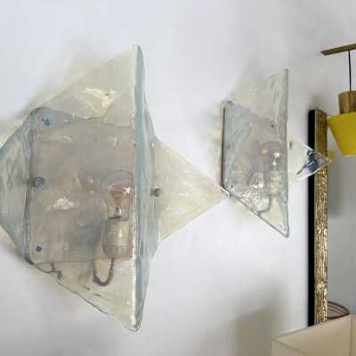 Pair of Mid-Century Modern Space Age wall sconces model LP253 in sky blue opalescent textured Murano glass and white lacquered metal by Carlo Nason for the Mazzega factory. Famous Italian design like Venini, Vistosi, La Murrina, Aldo Nason, Stilnovo, Joe Colombo, Arteluce, Arredoluce, Lumi, Luci, Rggiani, Sciolari, Werner Pantone, Luigi Colani, Raak, Angelo Lelii, Angelo Brotto, Esperia, Francesco Bocola, Superstudio, Enrico Tronconi, Mario Bellini, Harvey Guzzini, Luigi Massoni, Martinelli, Pier