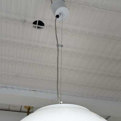 Saturn ufo ball pendant light, Space Age style, in opaline white Murano glass and cream beige stripes, Mid-Century Modern style, by the Italian manufacturer Murano Due. Renowned manufacturers like Venini, Veronese, La Murrina, Aldo Nason, Stilnovo, Joe Colombo, Arteluce, Arredoluce, Lumi, Luci, Mazzega, Sciolari, Werner Pantone, Luigi Colani, Raak, Angelo Lelii, Angelo Brotto, Esperia, Francesco Bocola, Superstudio, Enrico Tronconi, Mario Bellini, Harvey Guzzini, Luigi Massoni, Martinelli, Pierre C