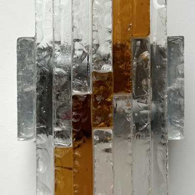 Mid-century Space Age wall lights in hammered glass and metal, in the Brutalist style, manufactured by the Poliarte factory in Verona, a competitor of Longobard Arte and Biancardi Jordan in the 1970s. Famous designers, such as Carlo Aldo Nason for Mazzega Murano, Venini, Vistosi, La Murrina, Esperia and Angelo Brotto.