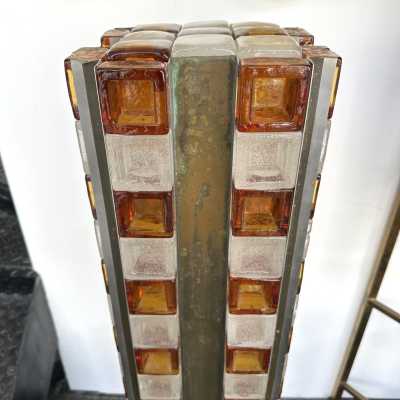 Rare mid-century modernist space age tower floor lamp designed by the Italian manufacturer Poliarte. Pressed bubbled glass and amber cube, silver metal and brass face. Manufacture of famous publishers such as Venini, Vistosi, La Murrina, Seguso, Aldo Nason, Poliarte, Carlo Aldo Nason for Mazzega, Stilnovo, Arteluce, Arredoluce, Artemide, Pierre Cardin, Lumi, Luci, RAAK, Angelo Lelii, Francesco Bocola, Superstudio, Enrico Tronconi, Mario Bellini, Harvey Guzzini, Luigi Massoni, Martinelli, Fabio Lenci, Gio
