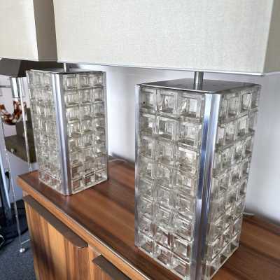 Rare large pair of mid-century modern space age pressed glass cube table or bedside lamps from the Italian manufacturer Poliarte in Verona. Internal flash base. Famous works like Venini, Vistosi, La Murrina, Aldo Carlo Nason, Stilnovo, Joe Colombo, Arteluce, Arredoluce, Lumi, Luci, Reggiani, Sciolari, Werner Pantone, Luigi Colani, Raak, Angelo Lelii, Angelo Brotto, Esperia, Francesco Bocola, Superstudio, Enrico Tronconi, Mario Bellini, Harvey Guzzini, Luigi Massoni, M