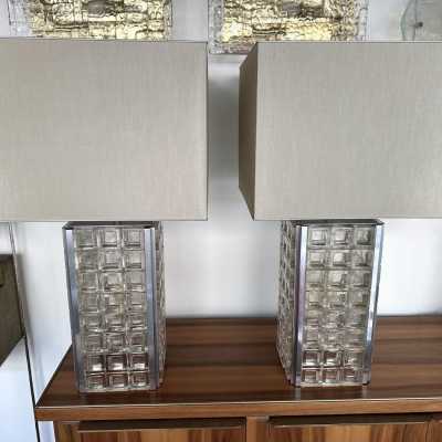 Rare large pair of mid-century modern space age pressed glass cube table or bedside lamps from the Italian manufacturer Poliarte in Verona. Internal flash base. Famous works like Venini, Vistosi, La Murrina, Aldo Carlo Nason, Stilnovo, Joe Colombo, Arteluce, Arredoluce, Lumi, Luci, Reggiani, Sciolari, Werner Pantone, Luigi Colani, Raak, Angelo Lelii, Angelo Brotto, Esperia, Francesco Bocola, Superstudio, Enrico Tronconi, Mario Bellini, Harvey Guzzini, Luigi Massoni, M
