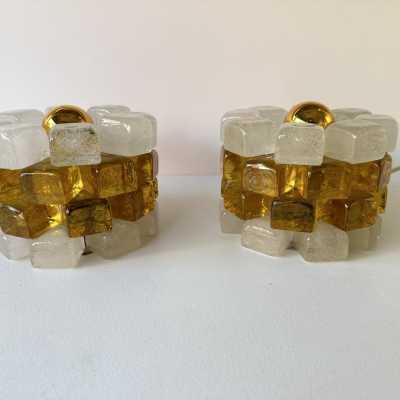 Pair of mid-century modern round cubic cylindrical lamps, designed by Italian manufacturer Poliarte. Pressed bubble glass with amber yellow detail. Manufacture of famous publishers such as Venini, Vistosi, La Murrina, Seguso, Aldo Nason, Carlo Aldo Nason for Mazzega, Stilnovo, Arteluce, Arredoluce, Artemide, Pierre Cardin, Lumi, Luci, RAAK, Angelo Lelii, Francesco Bocola, Superstudio, Enrico Tronconi, Mario Bellini, Harvey Guzzini, Luigi Massoni, Martinelli, Fabio Lenci, Gio Ponti.
