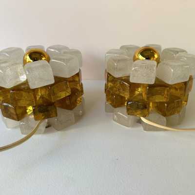 Pair of mid-century modern round cubic cylindrical lamps, designed by Italian manufacturer Poliarte. Pressed bubble glass with amber yellow detail. Manufacture of famous publishers such as Venini, Vistosi, La Murrina, Seguso, Aldo Nason, Carlo Aldo Nason for Mazzega, Stilnovo, Arteluce, Arredoluce, Artemide, Pierre Cardin, Lumi, Luci, RAAK, Angelo Lelii, Francesco Bocola, Superstudio, Enrico Tronconi, Mario Bellini, Harvey Guzzini, Luigi Massoni, Martinelli, Fabio Lenci, Gio Ponti.