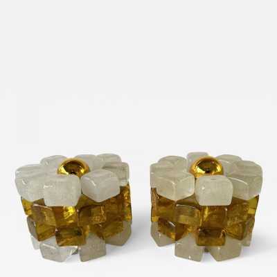 Pair of mid-century modern round cubic cylindrical lamps, designed by Italian manufacturer Poliarte. Pressed bubble glass with amber yellow detail. Manufacture of famous publishers such as Venini, Vistosi, La Murrina, Seguso, Aldo Nason, Carlo Aldo Nason for Mazzega, Stilnovo, Arteluce, Arredoluce, Artemide, Pierre Cardin, Lumi, Luci, RAAK, Angelo Lelii, Francesco Bocola, Superstudio, Enrico Tronconi, Mario Bellini, Harvey Guzzini, Luigi Massoni, Martinelli, Fabio Lenci, Gio Ponti.