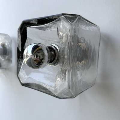 Wall or ceiling light in Space Age or Mid-Century Modern style. Cube made of blown Murano glass and chrome-plated metal. Famous designs: Carlo Aldo Nason for Mazzega, Venini, Leucos, La Murrina, Poliarte, Veronese, Seguso, Stilnovo, Artemide, Arredoluce, and Arteluce.