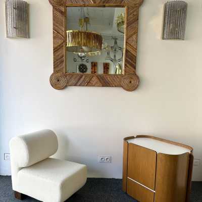Large mid-century Hollywood Regency wall mirror made of bamboo, rattan, raffia, and wicker by the Italian manufacturer Vivai del Sud. Original manufacturer stamp on the back. Famous designs by Maison Arpex International, Dal Vera, Renato Zevi, Romeo Rega, Maison Jansen, brass palm, and Mario Sabot.