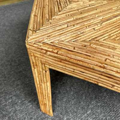 Set of 6 Hollywood Regency style coffee tables, side tables, and cocktail tables in Mid-Century Modern style, made of bamboo, rattan, raffia, and wicker, by the Italian manufacturer Vivai del Sud. Original manufacturer stamp on the back. Famous designers such as Maison Arpex International, Dal Vera, Renato Zevi, Romeo Rega, Maison Jansen, Willy Rizzo, and Mario Sabot.