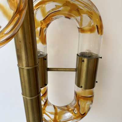 original vintage brass chain floor lamp by Aldo Nason for the Mazzega factory. Blown amber Murano glass. Famous manufactory like Venini, Vistosi, La Murrina, Seguso, Carlo Nason, Poliarte, Esperia, Angelo Brotto, Stilnovo, Arteluce, Arredoluce, Artemide, Pierre Cardin, Lumi, Luci, Raak, Angelo Lelii, Francesco Bocola, Superstudio, Enrico Tronconi, Mario Bellini, Harvey Guzzini, Luigi Massoni, Martinelli, Fabio Lenci, Gio Ponti.