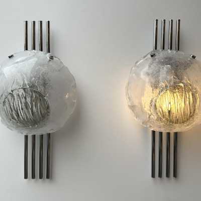 Pair of Space Age Mid-Century Modern wall lights in chrome metal and textured glass by Italian designer Angelo Brotto for the Esperia manufacture. Famous design Venini, La Murrina, Seguso, Carlo Aldo Nason, Poliarte, Stilnovo, Arteluce, Arredoluce, Artemide, Pierre Cardin, Lumi, Luci, Raak, Angelo Lelii, Francesco Bocola, Superstudio, Enrico Tronconi, Mario Bellini, Harvey Guzzini, Luigi Massoni, Martinelli, Fabio Lenci, Gio Ponti.