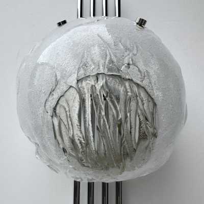 Pair of Space Age Mid-Century Modern wall lights in chrome metal and textured glass by Italian designer Angelo Brotto for the Esperia manufacture. Famous design Venini, La Murrina, Seguso, Carlo Aldo Nason, Poliarte, Stilnovo, Arteluce, Arredoluce, Artemide, Pierre Cardin, Lumi, Luci, Raak, Angelo Lelii, Francesco Bocola, Superstudio, Enrico Tronconi, Mario Bellini, Harvey Guzzini, Luigi Massoni, Martinelli, Fabio Lenci, Gio Ponti.