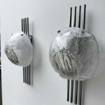 Pair of Space Age Mid-Century Modern wall lights in chrome metal and textured glass by Italian designer Angelo Brotto for the Esperia manufacture. Famous design Venini, La Murrina, Seguso, Carlo Aldo Nason, Poliarte, Stilnovo, Arteluce, Arredoluce, Artemide, Pierre Cardin, Lumi, Luci, Raak, Angelo Lelii, Francesco Bocola, Superstudio, Enrico Tronconi, Mario Bellini, Harvey Guzzini, Luigi Massoni, Martinelli, Fabio Lenci, Gio Ponti.