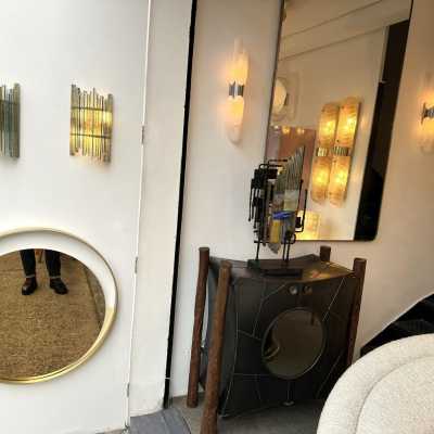 Mid-century modern wall sconces in hammered glass and wrought iron, with a golden patina, from the Biancardi Jordan factory in Verona, in the brutalist style, a competitor of Longobard Arte and Poliarte in the 1970s. Famous designers include Carlo Aldo Nason for Mazzega Murano, Venini, Vistosi, La Murrina, Esperia and Angelo Brotto.