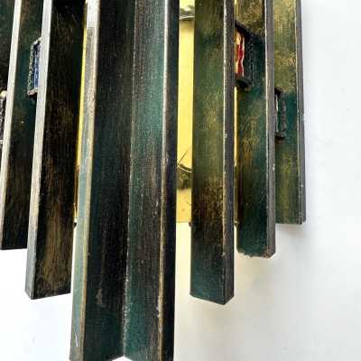 Pair of mid-century modern wall sconces in hammered glass, yellow glass and iron, with a gold and copper patina. They are in the brutalist style, the work of the Italian manufacturer Biancardi Jordan Arte of Verona, a competitor of Lombardy and Poliarte in the 1970s. Famous designers, such as Carlo Aldo Nason for Mazzega Murano, Venini, Vistosi, La Murrina, Esperia and Angelo Brotto.