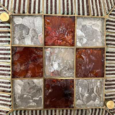 Pair of Mid-Century Modern wall sconces in hammered glass and wrought iron, golden patina, from the Biancardi Jordan factory in Verona in a brutalist style, competitor of Longobard Arte and Poliarte in the 1970s. Famous design like Carlo Aldo Nason for Mazzega Murano, Venini, Vistosi, La Murrina, Esperia, Angelo Brotto.