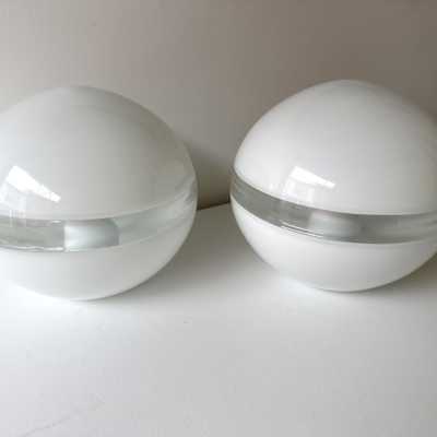 Pair of Mid-Century Modern Space Age table or bedside lamps model LT230 in clear and white textured kinetic Murano glass by Carlo Nason for the Mazzega factory. Famous Italian design like Venini, Vistosi, La Murrina, Aldo Nason, Stilnovo, Joe Colombo, Arteluce, Arredoluce, Lumi, Luci, Rggiani, Sciolari, Werner Pantone, Luigi Colani, Raak, Angelo Lelii, Angelo Brotto, Esperia, Francesco Bocola, Superstudio, Enrico Tronconi, Mario Bellini, Harvey Guzzini, Luigi Massoni, Martinelli, Pierre Ca