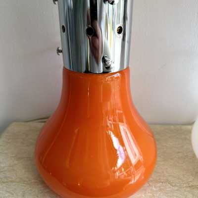 Mid-century modern space age table or bedside lamps model Birillo, this is a rare variation of Carlo Nason's iconic floor lamp for the Mazzega manufacture. Chromed metal and blown Murano glass. Up and down position. Famous manufactory such as Venini, Vistosi, La Murrina, Seguso, Carlo Nason, Poliarte, Esperia, Angelo Brotto, Stilnovo, Arteluce, Arredoluce, Artemide, Pierre Cardin, Lumi, Luci, Raak, Angelo Lelii, Francesco Bocola, Superstudio, Enrico Tronconi, Mario Bellini, H