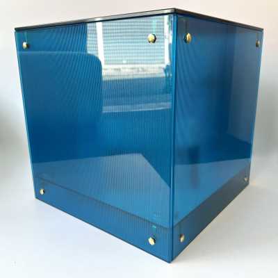Blue Murano glass table, bedside or floor lamp with brass screw details. Style: Mazzega, Veronese, Poliarte, Venini, Vistosi, Carlo Aldo Nason, Toni Zuccheri for VeArt, Fontana Arte, Cristal Art, Pierre Cardin, Stilnovo, Arredoluce, Arteluce.