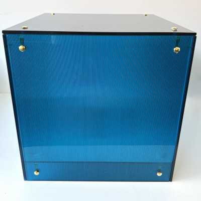 Blue Murano glass table, bedside or floor lamp with brass screw details. Style: Mazzega, Veronese, Poliarte, Venini, Vistosi, Carlo Aldo Nason, Toni Zuccheri for VeArt, Fontana Arte, Cristal Art, Pierre Cardin, Stilnovo, Arredoluce, Arteluce.