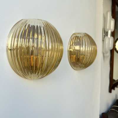 Mid-Century Modern Space Age Yellow Gold Leaf Murano Glass Wall Sconces. Famous manufacturing designers like Barovier Toso Fabbian, Venini, Veronese, La Murrina, Aldo Carlo Nason, Stilnovo, Joe Colombo, Arteluce, Arredoluce, Lumi, Luci, Rggiani, Sciolari, Werner Pantone, Luigi Colani, Raak, Angelo Lelii, Angelo Brotto, Esperia, Francesco Bocola, Superstudio, Enrico Tronconi, Mario Bellini, Harvey Guzzini, Luigi Massoni, Martinelli, Pierre Cardin, Fabio Lenc