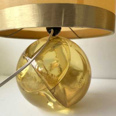 Pair of yellow fractal resin table or bedside lamps, Mid-Century Modern Space Age style, beautiful original shades with brass circle, from the 1970s by the artist François Godebski. Famous designers such as Pierre Giraudon, Marie Claude Fouquières.