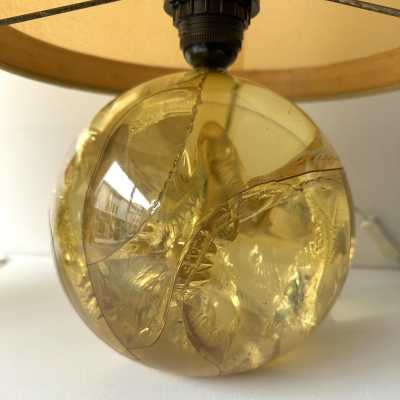 Pair of yellow fractal resin table or bedside lamps, Mid-Century Modern Space Age style, beautiful original shades with brass circle, from the 1970s by the artist François Godebski. Famous designers such as Pierre Giraudon, Marie Claude Fouquières.