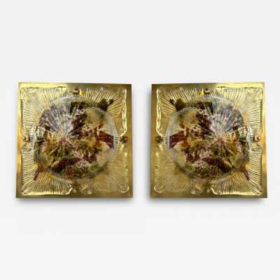 Pair of mid-century modern space age brass wall or ceiling lights, flash or recessed sconces, Italian design attributed to the La Murrina factory. Blown textured Murano glass. Famous manufactory such as Venini, Vistosi, Mazzega, Seguso, Carlo Nason, Poliarte, Esperia, Angelo Brotto, Stilnovo, Arteluce, Arredoluce, Artemide, Pierre Cardin, Lumi, Luci, Raak, Angelo Lelii, Francesco Bocola, Superstudio, Enrico Tronconi, Mario Bellini, Harvey Guzzini, Luigi Massoni, Martinelli, Fab