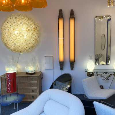 Miroir rectangulaire avec cadre en laiton, style Mid-Century Modern. Belle patine. Gio Ponti a intégré ce style de miroir dans ses intérieurs des années 1950 et 1960.
