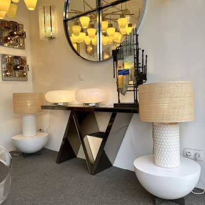 pair of low bedside tables or pedestal tables in white lacquered metal by Dutch designer Neil David. In the Memphis Group atmosphere, Michele De Lucchi, Matteo Thun, Marco Zanini, Aldo Cibic, Andrea Branzi, Shiro Kuramata, Michael Graves, Peter Shire, Javier Mariscal, Barbara Radice, Martine Bedin, George J. Sowden, Masanori Umeda and Nathalie du Pasquier. Famous manufacture like Joe Colombo, Arteluce, Arredoluce, Lumi, Luci, Rggiani, Werner Pantone, Luigi Colani, RAAK, Francesco Bocola, Superstudio, Enr