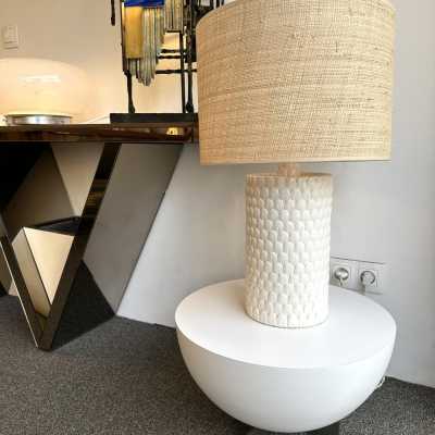 pair of low bedside tables or pedestal tables in white lacquered metal by Dutch designer Neil David. In the Memphis Group atmosphere, Michele De Lucchi, Matteo Thun, Marco Zanini, Aldo Cibic, Andrea Branzi, Shiro Kuramata, Michael Graves, Peter Shire, Javier Mariscal, Barbara Radice, Martine Bedin, George J. Sowden, Masanori Umeda and Nathalie du Pasquier. Famous manufacture like Joe Colombo, Arteluce, Arredoluce, Lumi, Luci, Rggiani, Werner Pantone, Luigi Colani, RAAK, Francesco Bocola, Superstudio, Enr