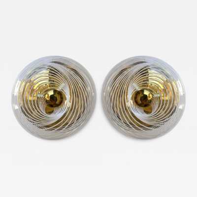 Pair of plastic lucite spiral brass wall or ceiling lights mid century modern, Italian design in the mood of Venini, Vistosi, Mazzega, Seguso, Carlo Aldo Nason, Poliarte, Esperia, Angelo Brotto, Stilnovo, Arteluce, Arredoluce, Artemide, Pierre Cardin, Lumi, Luci, Raak, Angelo Lelii, Francesco Bocola, Superstudio, Enrico Tronconi, Mario Bellini, Harvey Guzzini, Luigi Massoni, Martinelli, Fabio Lenci, Gio Ponti.