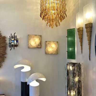 Pair of Space Age, Mid-Century Modern style wall lights in textured Murano glass and brass, with gold brushed brass finish to the sides. Can also be recessed. Renowned Italian design: Venini, Vistosi, La Murrina, Aldo Carlo Nason for Mazzega, Stilnovo, Joe Colombo, Arteluce, Arredoluce, Lumi, Luci, Rggiani, Sciolari, Werner Pantone, Luigi Colani, Raak, Angelo Lelii, Angelo Brotto, Esperia, Francesco Bocola, Superstudio, Enrico Tronconi, Mario Bellini, Harvey Guzzini, Luigi My