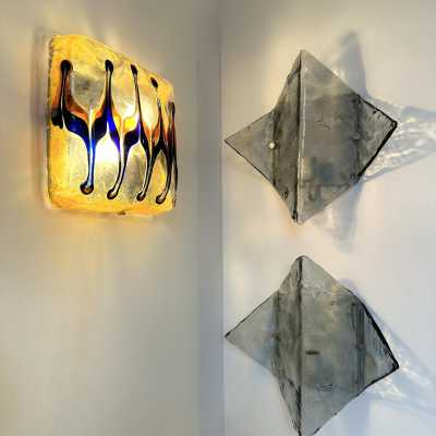 Pair of mid century modern space age wall sconces, Harlequin sconces in textured multicolor Murano glass and metal. Can be used as flush mounting. Famous Italian design like Venini, Vistosi, La Murrina, Aldo Carlo Nason for Mazzega, Stilnovo, Joe Colombo, Arteluce, Arredoluce, Lumi, Luci, Rggiani, Sciolari, Werner Pantone, Luigi Colani, Raak, Angelo Lelii, Angelo Brotto, Esperia, Francesco Bocola, Superstudio, Enrico Tronconi, Mario Bellini, Harvey Guzzini, Luigi Massoni, Mar