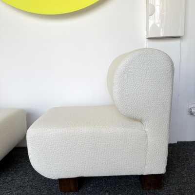 Pair of slipper armchairs model P. wooden feet. Recently completely covered in looped fabric but second-hand upholstery. In the style of Pierre Cardin, designers like Gio Ponti, Gianfranco Frattini, Cassina, Osvaldo Borsani, Joe Colombo, Vico Magistretti, Ico Luisa Parisi, Mario Bellini, Tito Agnoli, Afra Tobia Carlo Scarpa, Luciano Frigerio, Sporiti, Marco Zanuso, Giulio Moscatelli, Formanova.