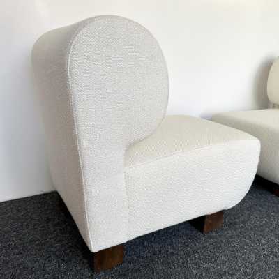 Pair of slipper armchairs model P. wooden feet. Recently completely covered in looped fabric but second-hand upholstery. In the style of Pierre Cardin, designers like Gio Ponti, Gianfranco Frattini, Cassina, Osvaldo Borsani, Joe Colombo, Vico Magistretti, Ico Luisa Parisi, Mario Bellini, Tito Agnoli, Afra Tobia Carlo Scarpa, Luciano Frigerio, Sporiti, Marco Zanuso, Giulio Moscatelli, Formanova.