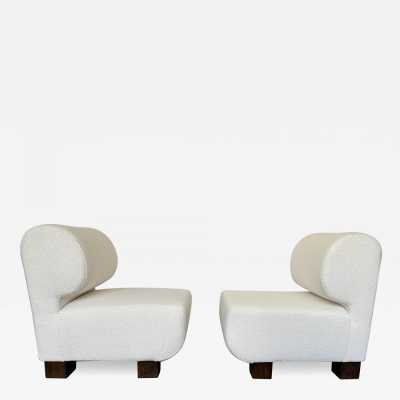 Pair of slipper armchairs model P. wooden feet. Recently completely covered in looped fabric but second-hand upholstery. In the style of Pierre Cardin, designers like Gio Ponti, Gianfranco Frattini, Cassina, Osvaldo Borsani, Joe Colombo, Vico Magistretti, Ico Luisa Parisi, Mario Bellini, Tito Agnoli, Afra Tobia Carlo Scarpa, Luciano Frigerio, Sporiti, Marco Zanuso, Giulio Moscatelli, Formanova.