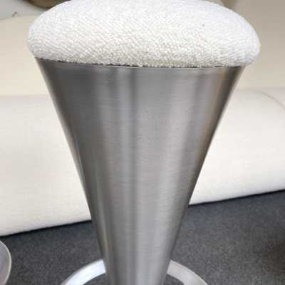 Pair of Cone bar or counter stools in stainless steel and cast aluminum. Upholstered in new bouclé fabric. Mid-Century Modern Space Age style, Verner Pantone.