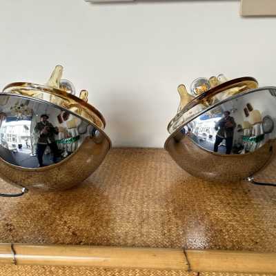 Pair of Culbuto Crater Mid-Century Modern Space Age table or bedside lamps, stalagmite in amber Murano glass and chrome metal by Italian designer Toni Zuccheri for VeArt. Famous Italian design like Venini, Vistosi, La Murrina, Aldo Nason, Stilnovo, Joe Colombo, Arteluce, Arredoluce, Lumi, Luci, Rggiani, Sciolari, Werner Pantone, Luigi Colani, Raak, Angelo Lelii, Angelo Brotto, Esperia, Francesco Bocola, Superstudio, Enrico Tronconi, Mario Bellini, Harvey Guzzini, Luigi Massoni, Martinelli, P